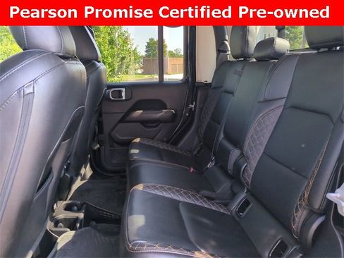 Used 2022 Jeep Gladiator Overland image 14