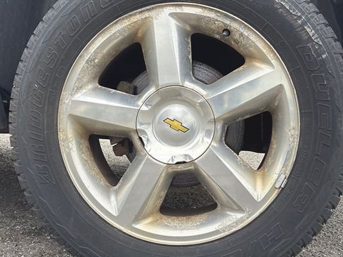 Used 2011 Chevrolet Tahoe LT AWD/4WD image 18