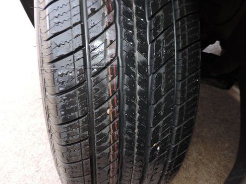 Used 2021 Chevrolet Blazer LT image 16