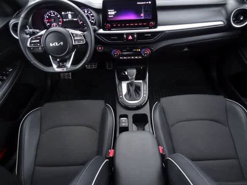 Used 2024 Kia Forte GT-Line w/ GT-Line Premium Package image 11