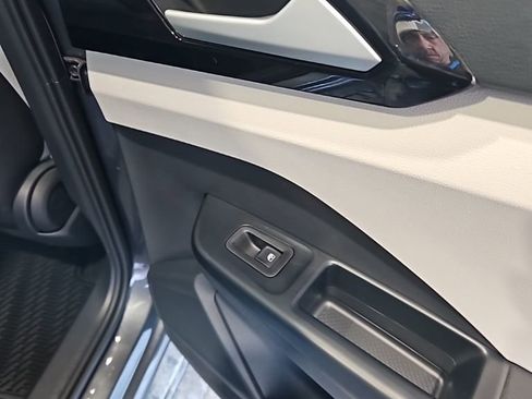 New 2026 Volkswagen Taos S AWD/4WD image 16