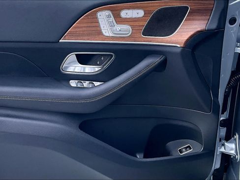Certified 2026 Mercedes-Benz GLE 350 4MATIC image 40