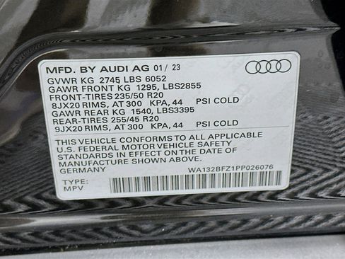 Used 2023 Audi Q4 e-tron Premium Plus image 12