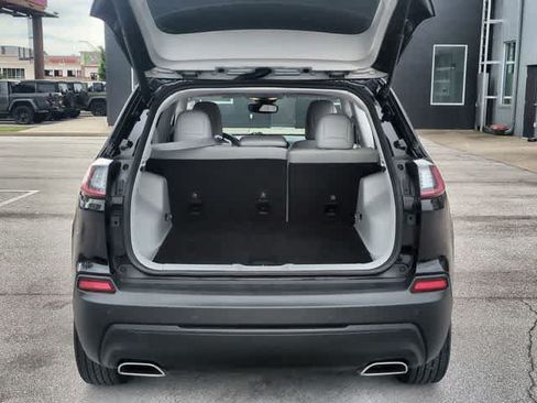 Certified 2021 Jeep Cherokee Latitude Lux w/ Comfort/Convenience Group AWD/4WD image 34