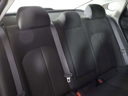 Used 2017 Kia Optima LX image 30