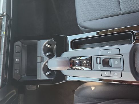 New 2026 Toyota Prius LE FWD image 22