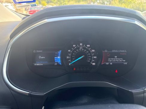 Used 2020 Ford Edge Titanium w/ Equipment Group 301A FWD image 8