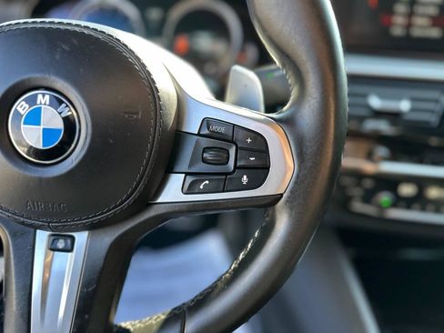 Used 2018 BMW M550i xDrive w/ Dynamic Handling Package AWD/4WD image 24