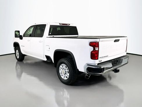 Used 2022 Chevrolet Silverado 2500 LT w/ Convenience Package AWD/4WD image 5