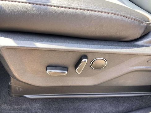 New 2025 Ford F150 Lariat w/ Equipment Group 502A High image 12