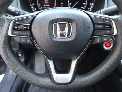 Used 2020 Honda Accord EX image 11