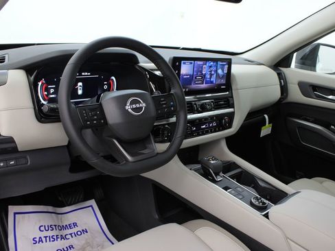 New 2026 Nissan Pathfinder SL AWD/4WD image 14