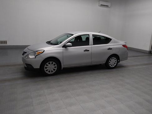 Used 2017 Nissan Versa S Plus image 2