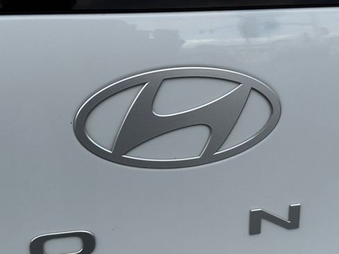 Used 2024 Hyundai Kona SEL image 17