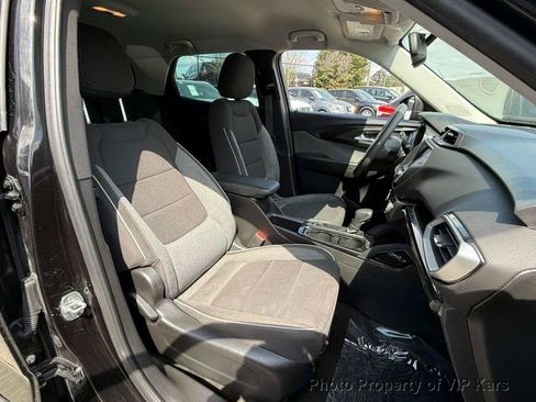 Used 2021 Chevrolet TrailBlazer LS FWD image 17
