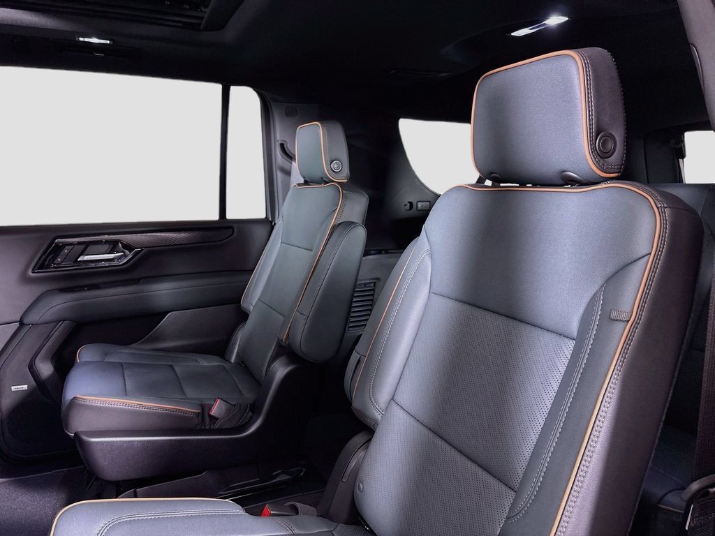 New 2026 GMC Yukon XL AT4 w/ AT4 Premium Package AWD/4WD image 25