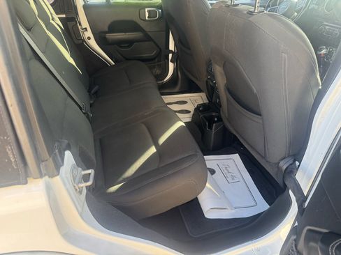 Used 2021 Jeep Wrangler Unlimited Sahara w/ Dual Top Group image 13