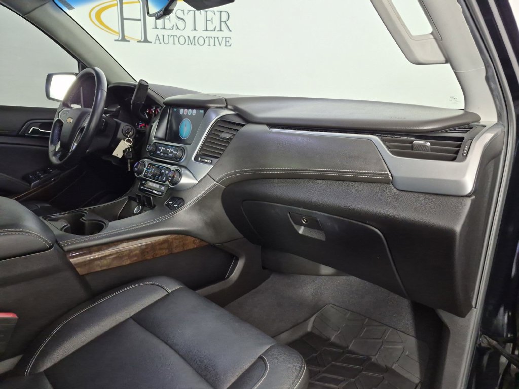 Used 2019 Chevrolet Tahoe LT w/ Z71 Midnight Edition AWD/4WD image 35