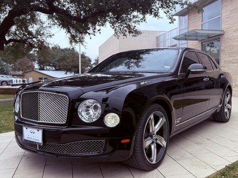 Used 2014 Bentley Mulsanne image 4