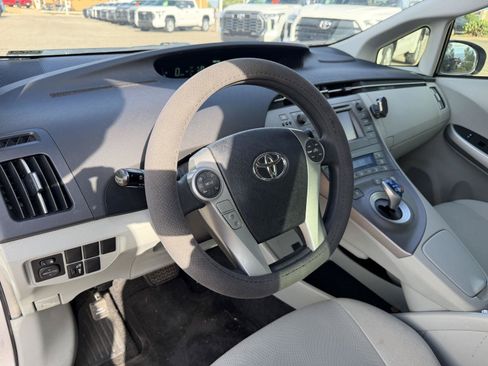 Used 2014 Toyota Prius Two FWD image 23