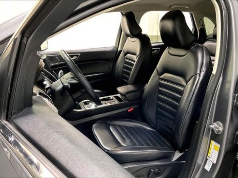 Used 2024 Ford Edge SEL AWD/4WD image 25