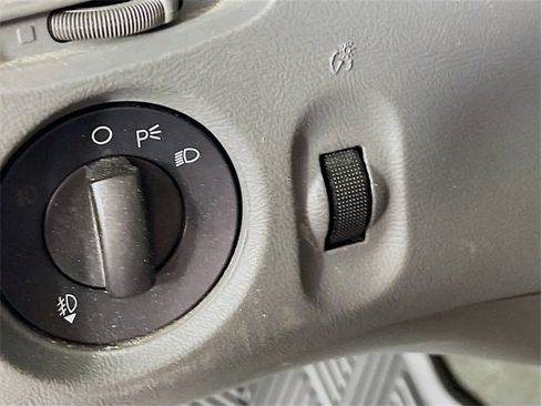 Used 2011 Ford Ranger XLT image 11