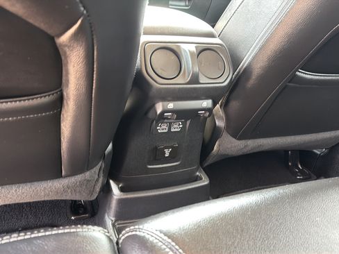 Used 2021 Jeep Wrangler Unlimited Sahara AWD/4WD image 26