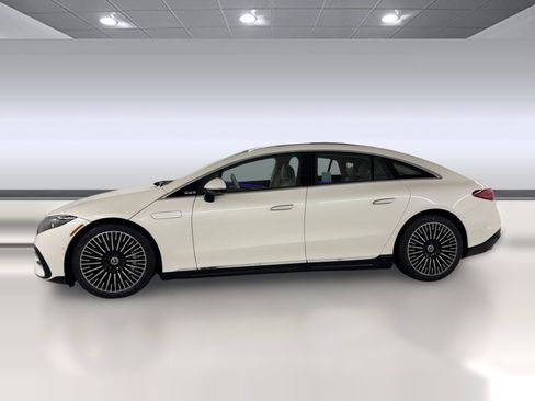 Certified 2023 Mercedes-Benz EQS 580 4MATIC Sedan image 2