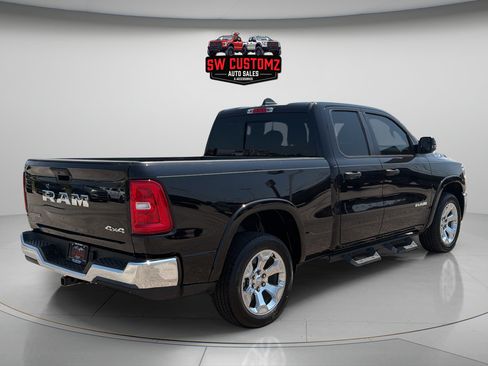 Used 2025 RAM 1500 Big Horn AWD/4WD image 7