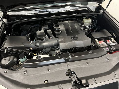 Used 2015 Toyota 4Runner Limited image 20