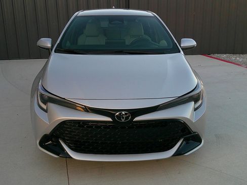 Used 2024 Toyota Corolla SE image 2