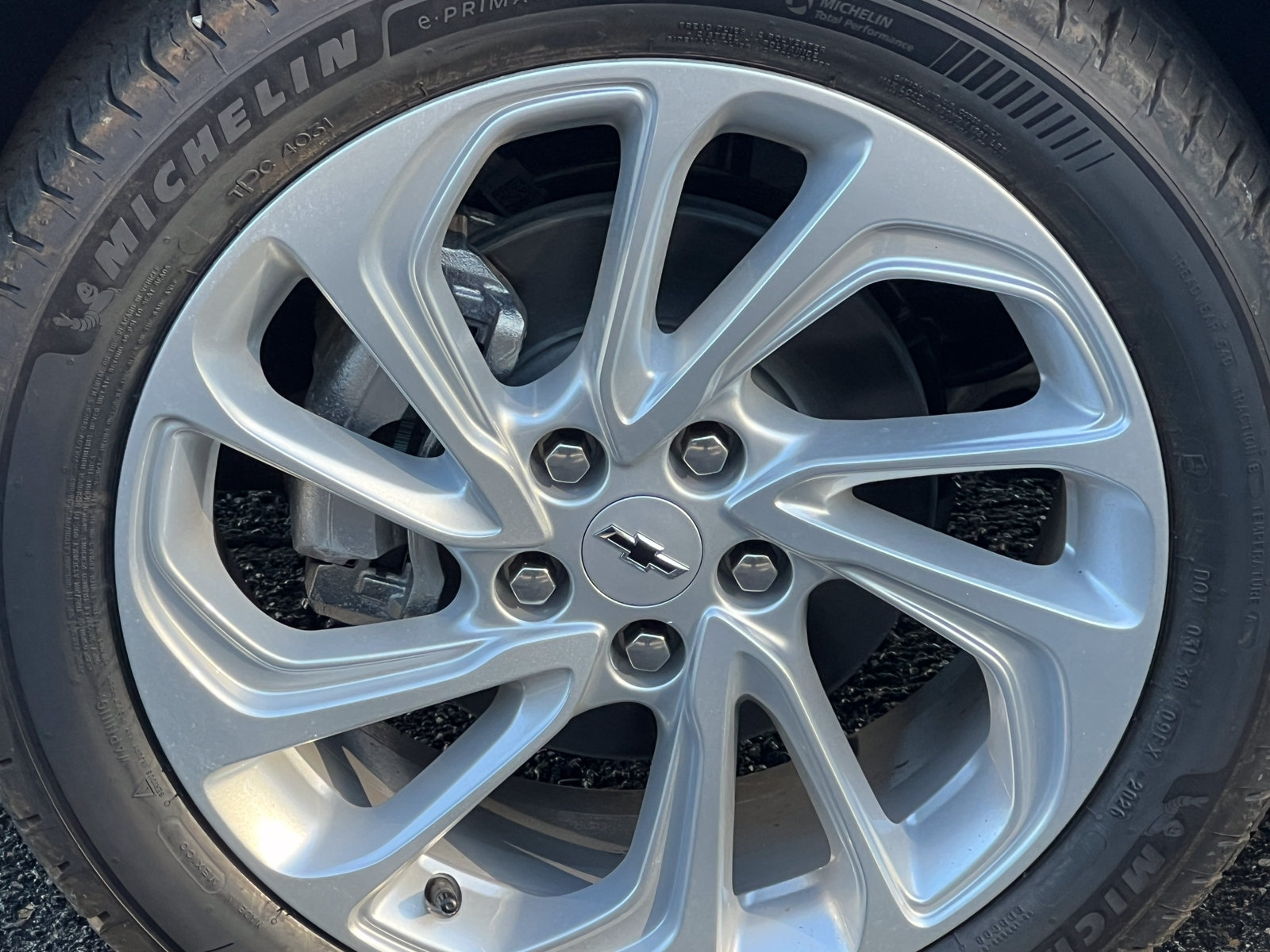 New 2027 Chevrolet Bolt LT w/ Comfort Package FWD image 5
