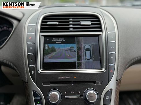 Used 2016 Lincoln MKX Reserve w/ Luxury Package FWD image 24