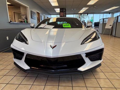 Used 2023 Chevrolet Corvette Stingray Premium Cpe w/ Z51 Performance Package RWD image 5