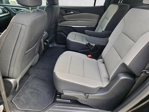 Used 2026 Chevrolet Traverse LT w/ Driver Confidence Package image 18