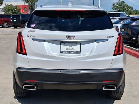 Used 2022 Cadillac XT5 Luxury w/ LPO, Premium Carpet Package FWD image 5
