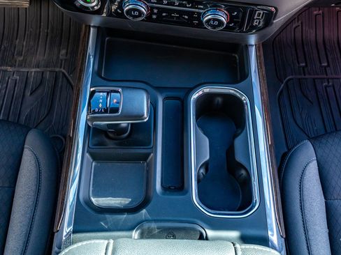 Used 2022 GMC Sierra 1500 Elevation image 26