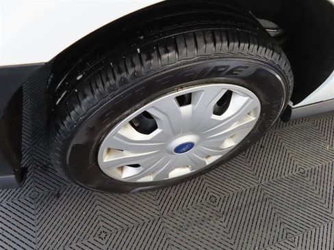 Used 2020 Ford Transit Connect XL image 8