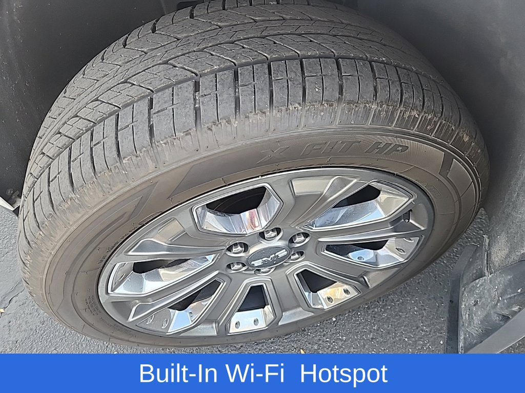Used 2016 GMC Yukon XL Denali w/ Open Road Package AWD/4WD image 10