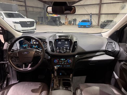 Used 2017 Ford Escape Titanium w/ Equipment Group 301A FWD image 28
