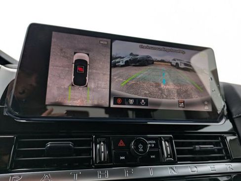 New 2026 Nissan Pathfinder SL image 20