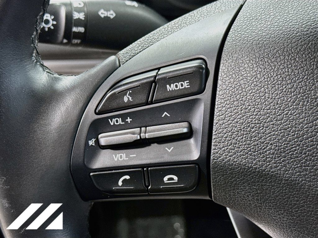 Used 2020 Hyundai Elantra Value Edition FWD image 12