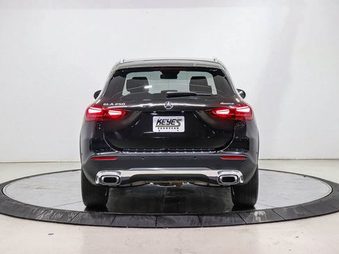 Used 2025 Mercedes-Benz GLA 250 4MATIC image 3