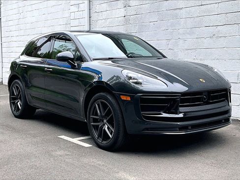Certified 2023 Porsche Macan Turbo AWD/4WD image 7