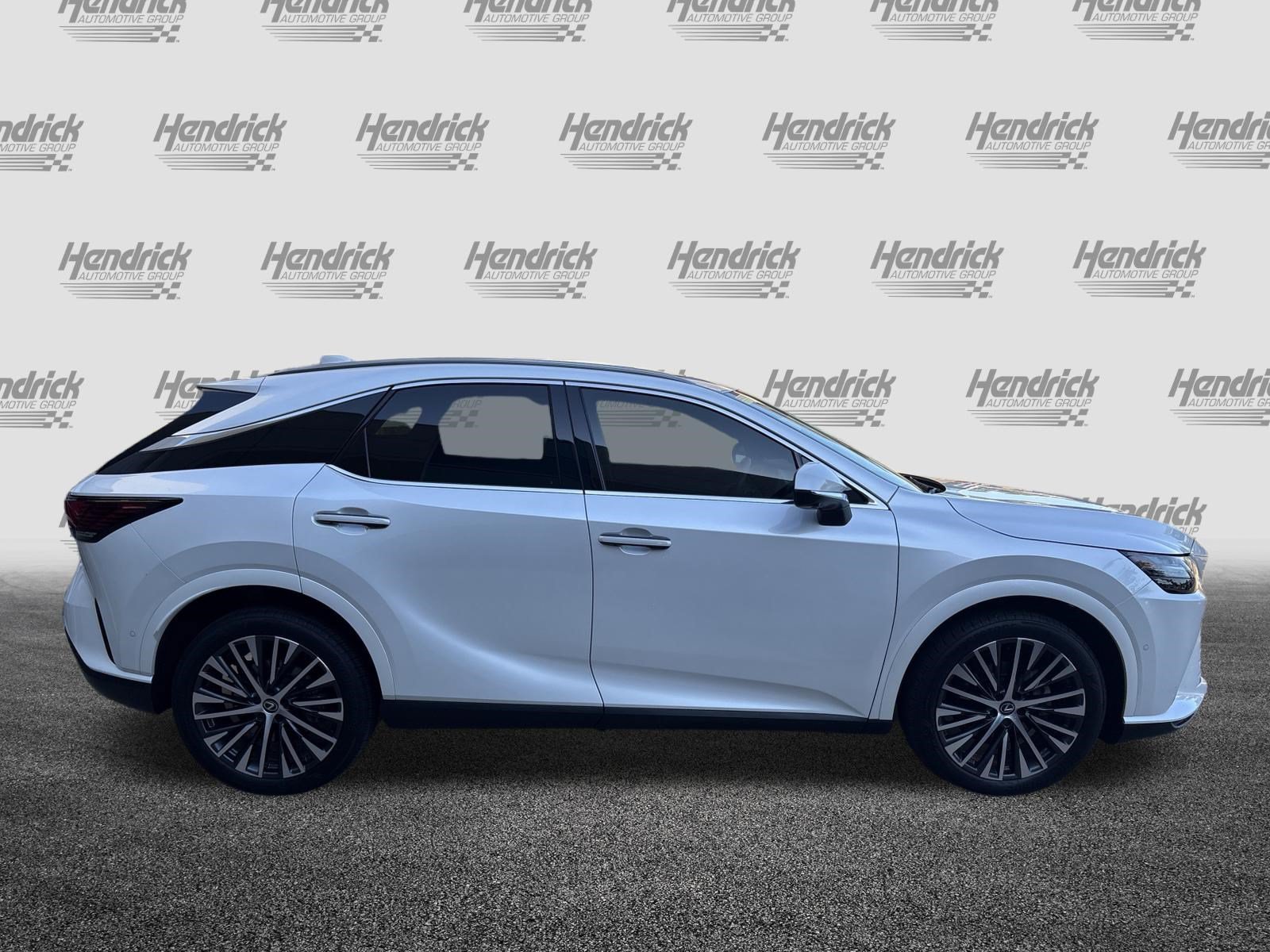 Used 2025 Lexus RX 350 w/ Convenience Package AWD/4WD image 11