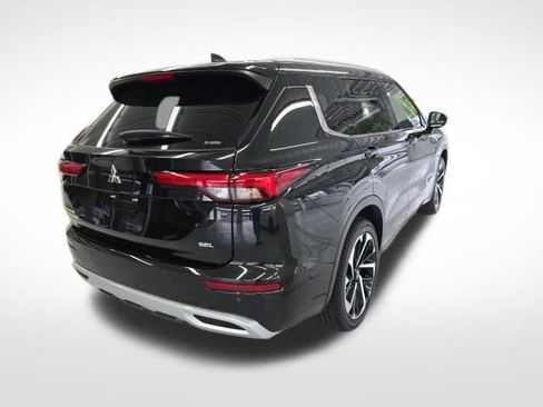 New 2024 Mitsubishi Outlander SEL image 12
