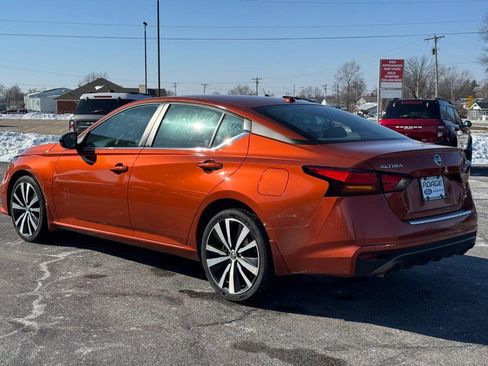 Used 2020 Nissan Altima 2.5 SR w/ Premium Package image 5