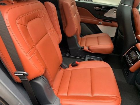 New 2026 Lincoln Aviator Reserve AWD/4WD image 19