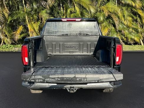 Used 2025 GMC Sierra 1500 SLT image 26