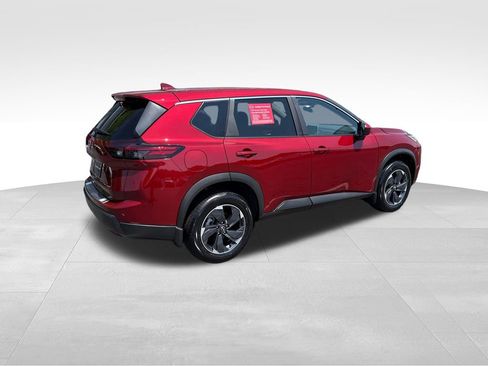 Used 2025 Nissan Rogue SV FWD image 7